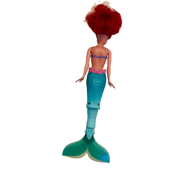 2010 Mattel Disney Princess SWIMMING ARIEL DOLL Little Mermaid Wind-Up Works - Picture 4 of 5